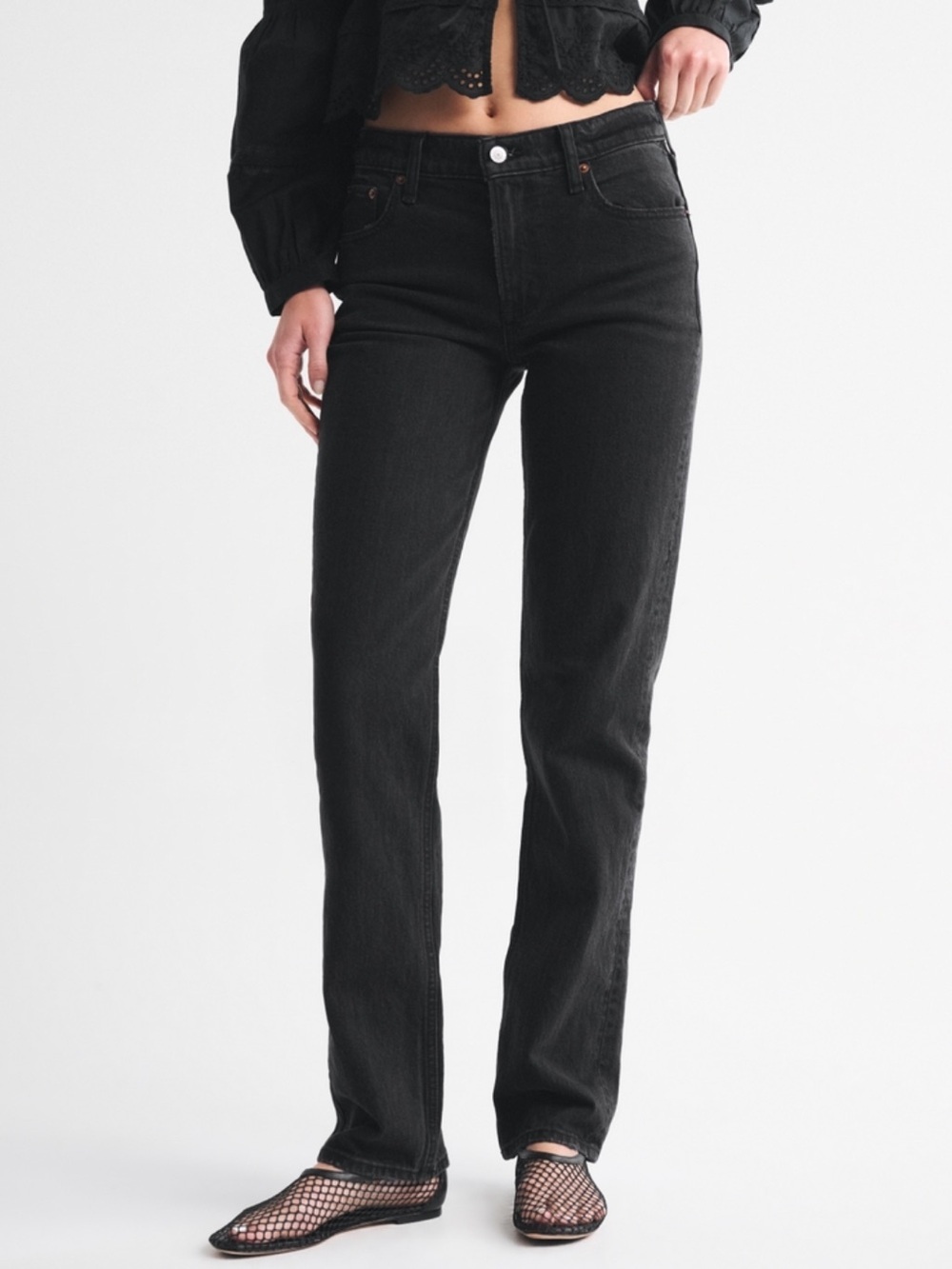 Abercrombie & Fitch Mid Rise 90’s Straight Jeans Fitted Black Wash Denim